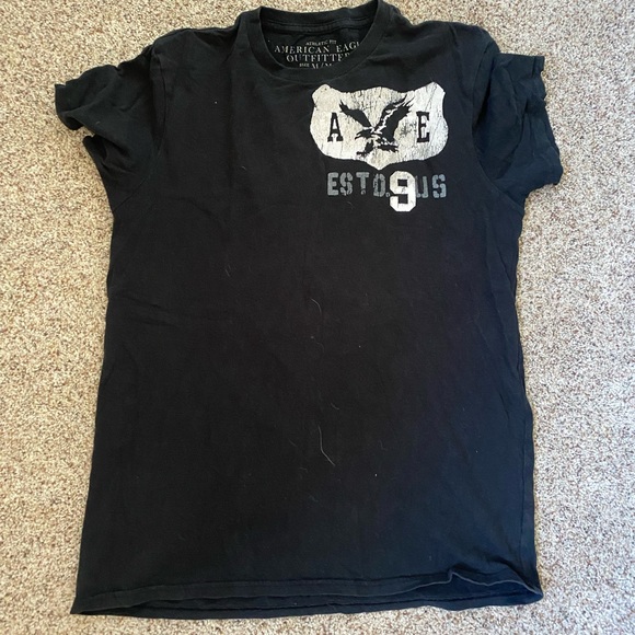 American Eagle T, mens size M, worn a few time, still in great shape - Picture 1 of 2